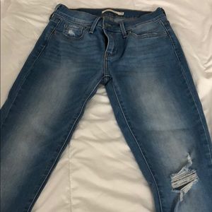 Levi jeans